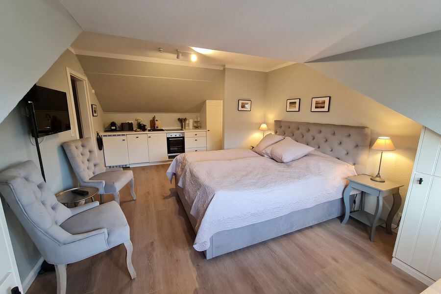 Lille Hues Suite 8 "CARLOTTA"