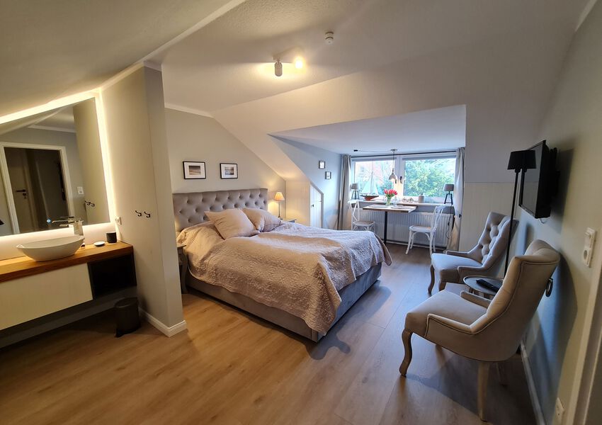 Lille Hues Suite 8 "CARLOTTA"