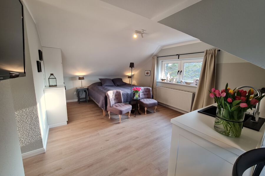 Lille Hues Suite 10 "LINN"