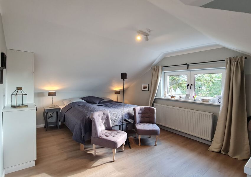 Lille Hues Suite 10 "LINN"